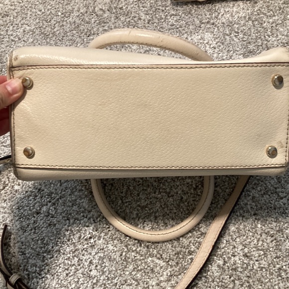 Classic cream Kate Spade bag - Picture 5 of 6